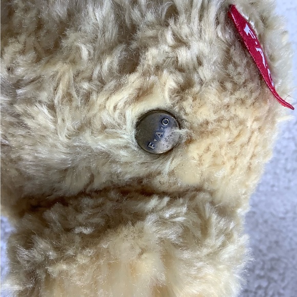 F.A.O. Toys R Us 2014 Bear Stuffed Animal Plush Toy - Picture 9 of 9